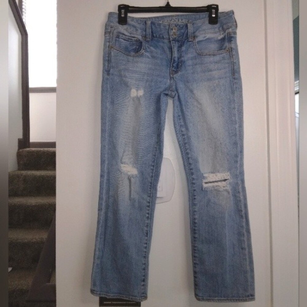 American Eagle Artist Crop Stretch size 6 ripped